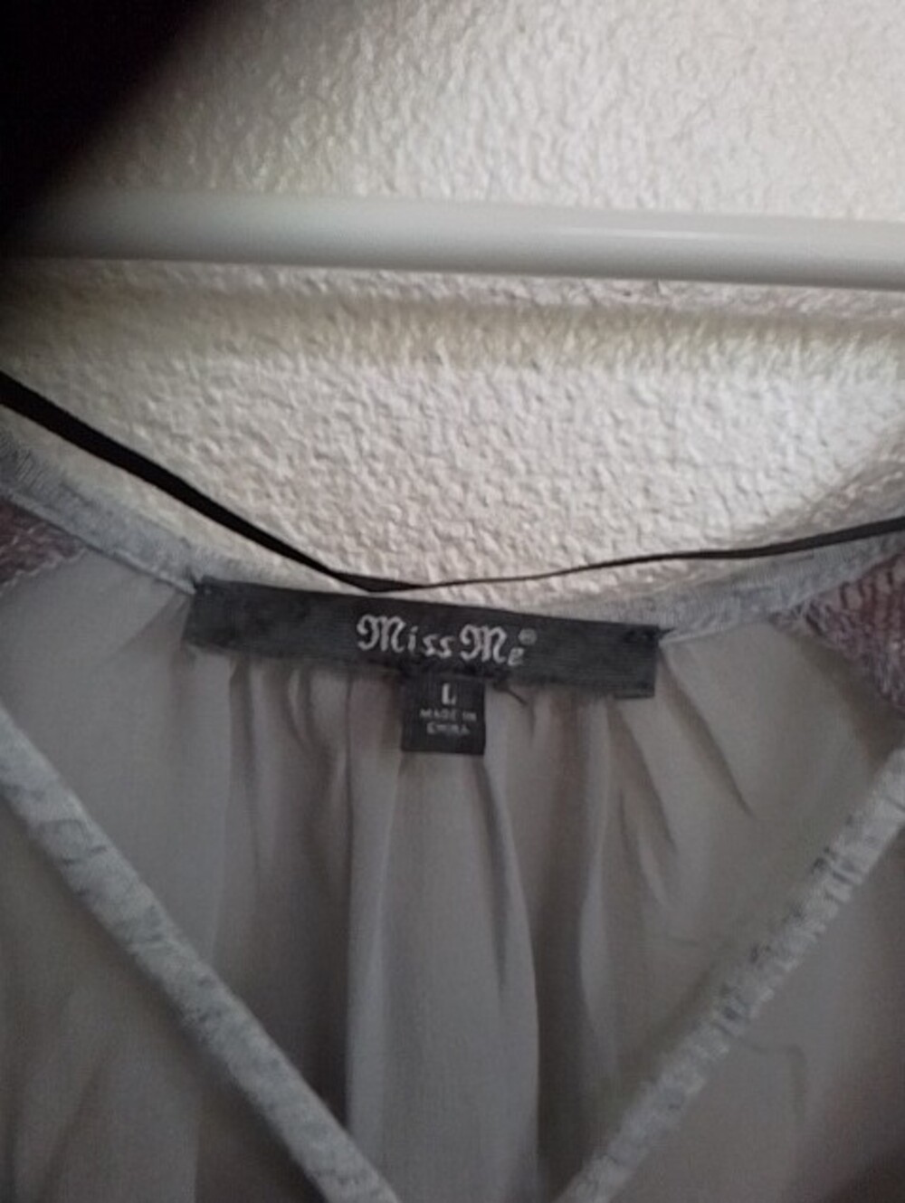 Miss Me Light Gray Dreamcatcher Scoop Neck Womens Top - Picture 3 of 6